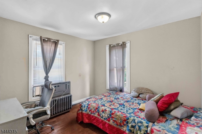12 Maple St