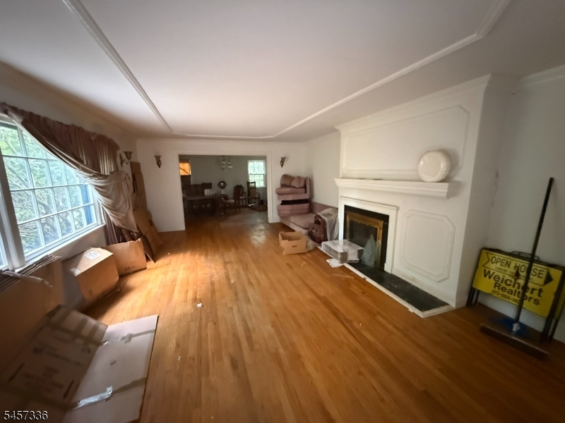 5 Rocky Heights Rd