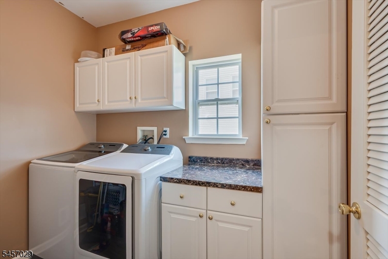 103 Timberhill Dr