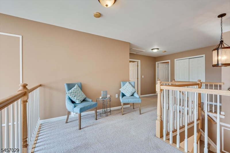 103 Timberhill Dr