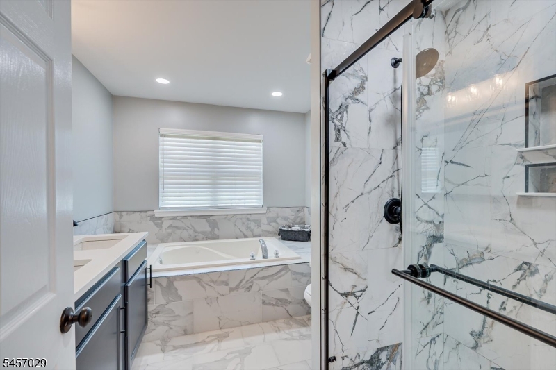 103 Timberhill Dr