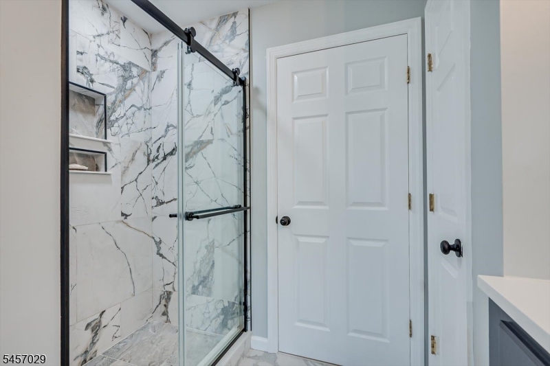 103 Timberhill Dr
