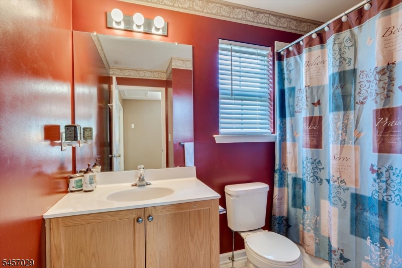 103 Timberhill Dr
