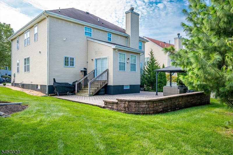 103 Timberhill Dr