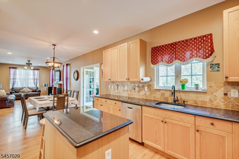 103 Timberhill Dr