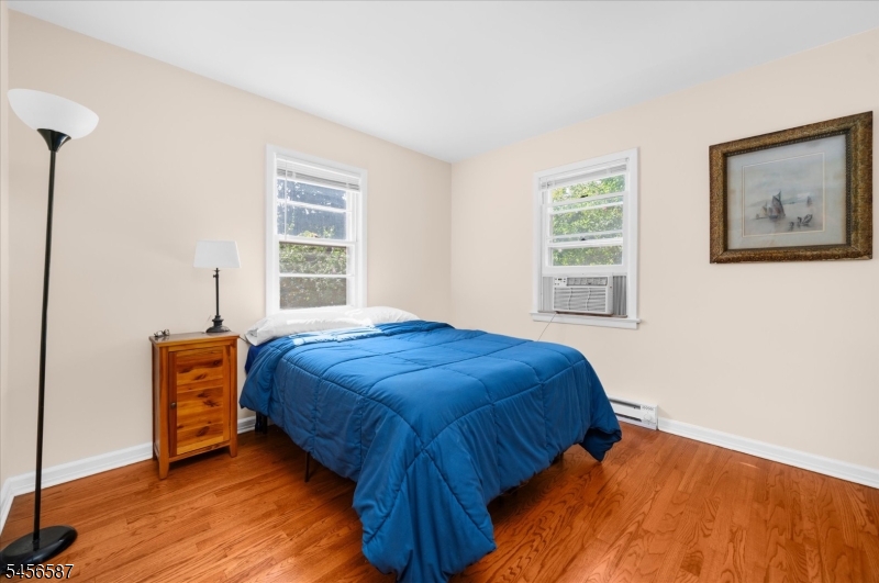 16 Abbott Ct