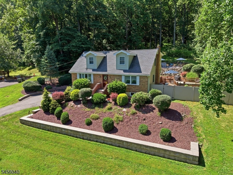 70 Old Mountain Rd