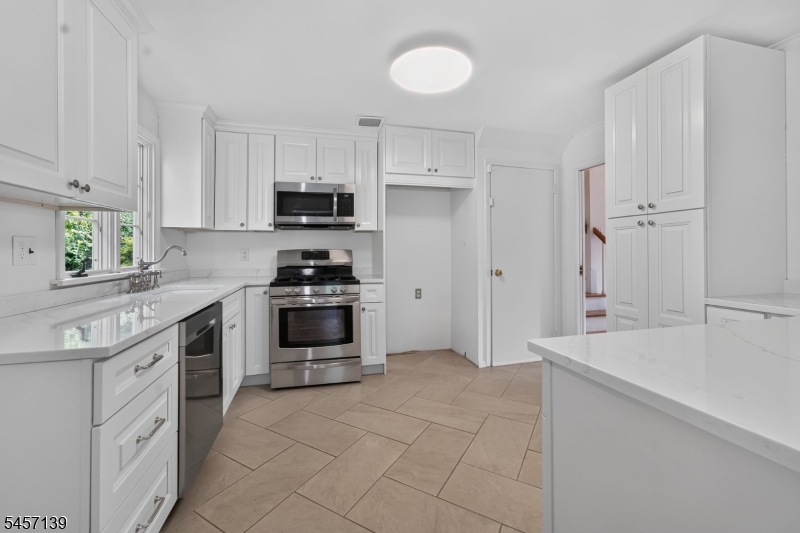 204 Hillside Ave