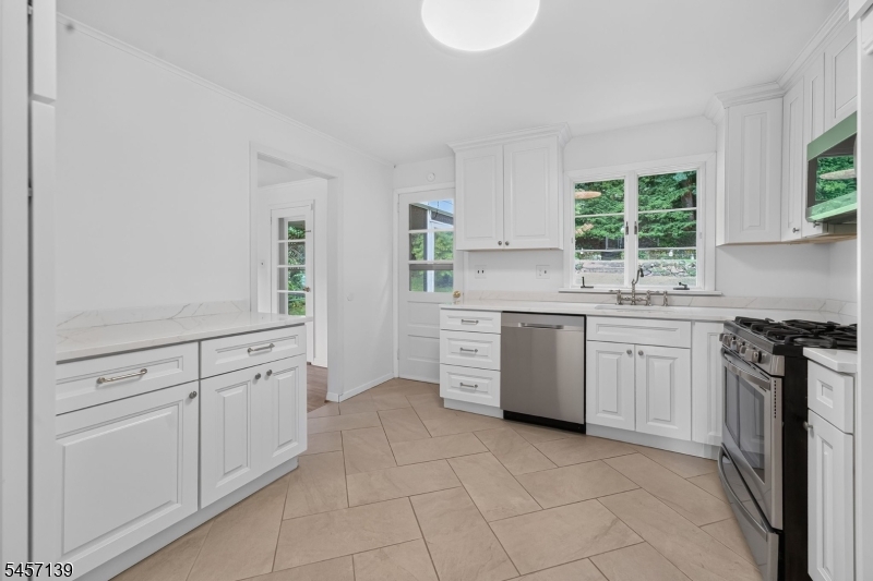 204 Hillside Ave
