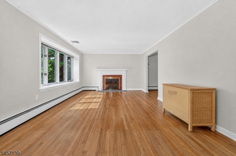 204 Hillside Ave