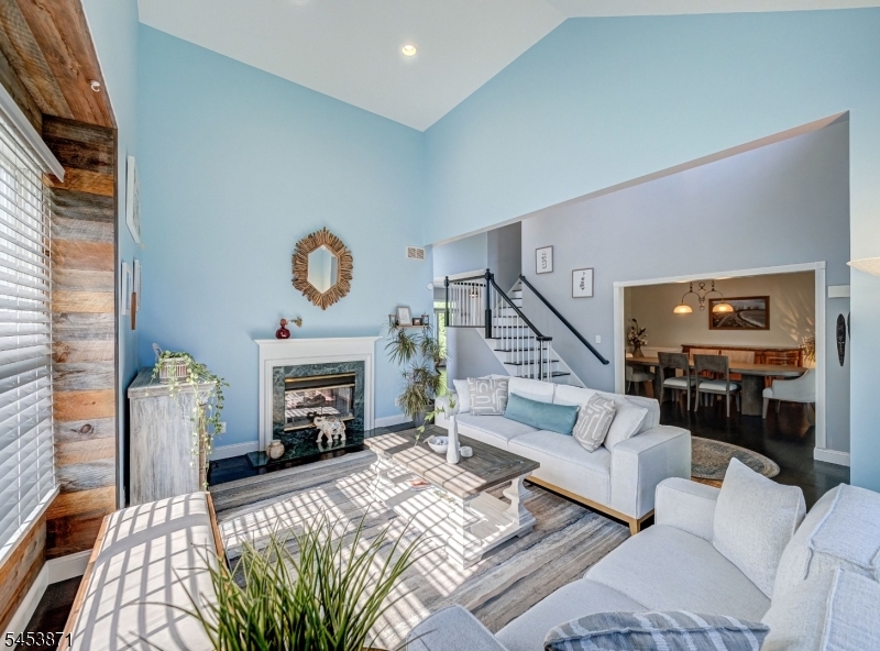 10 Spyglass Rd