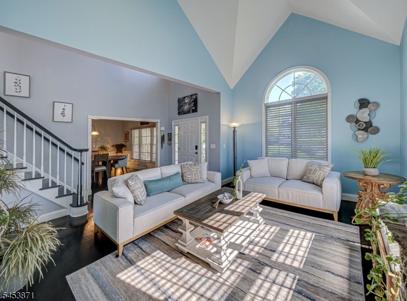 10 Spyglass Rd