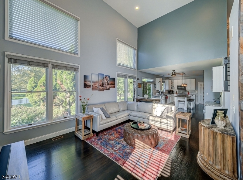 10 Spyglass Rd