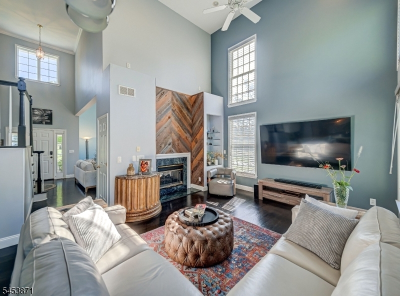10 Spyglass Rd
