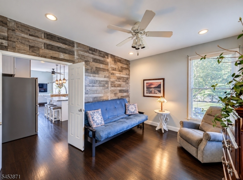 10 Spyglass Rd