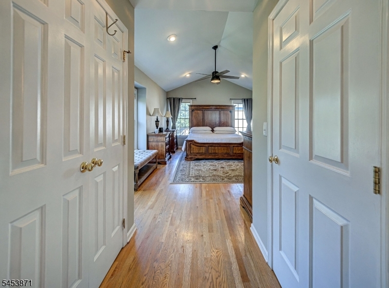 10 Spyglass Rd