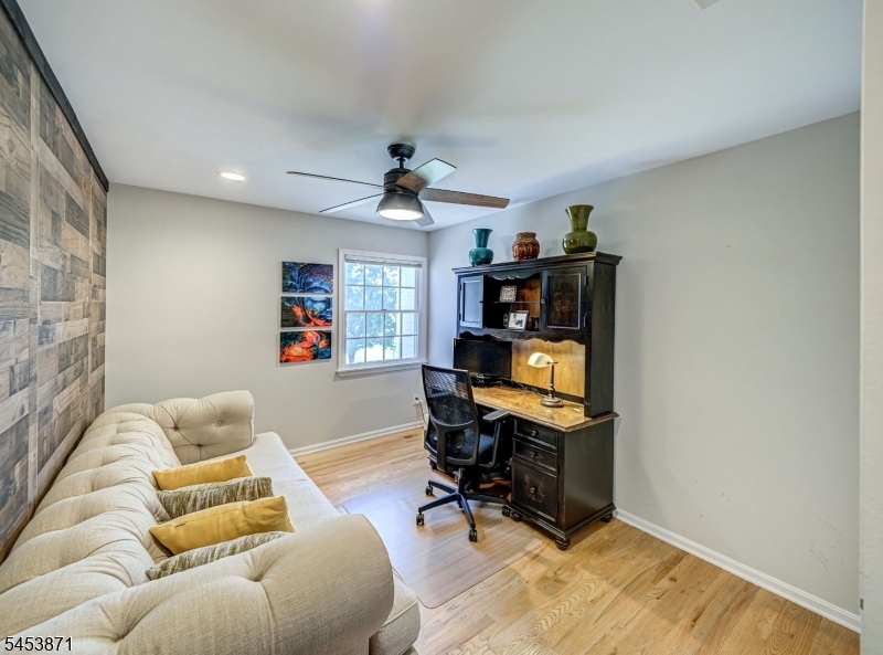 10 Spyglass Rd