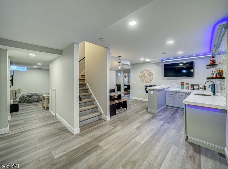 10 Spyglass Rd
