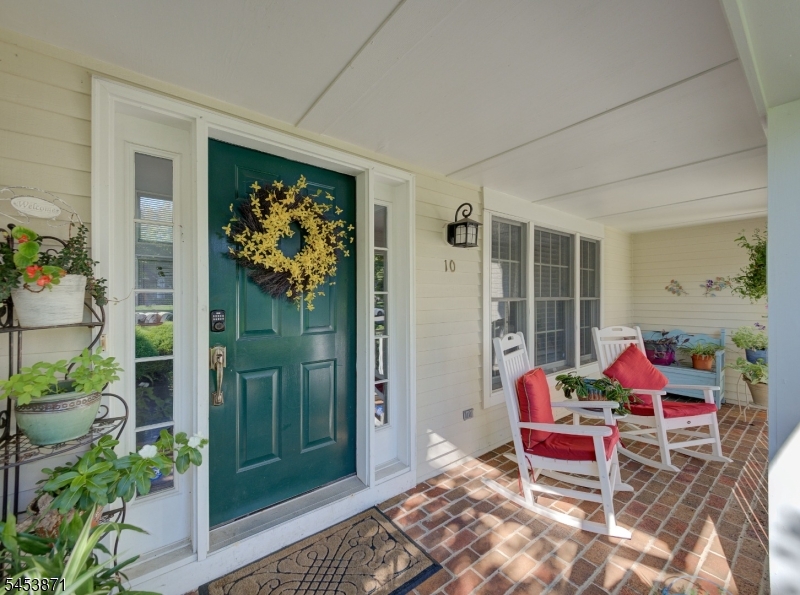 10 Spyglass Rd