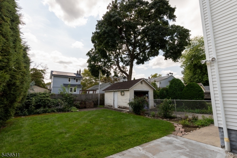 30 Carnation St