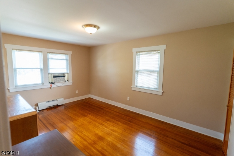 30 Carnation St