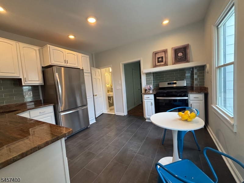 108 Thomas St
