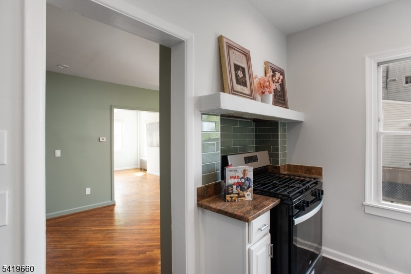 108 Thomas St