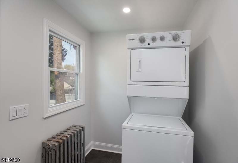 108 Thomas St