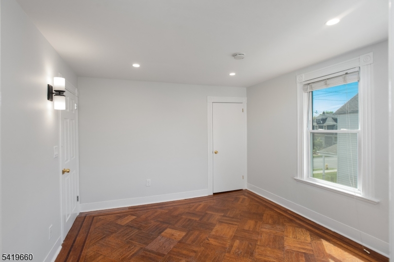 108 Thomas St