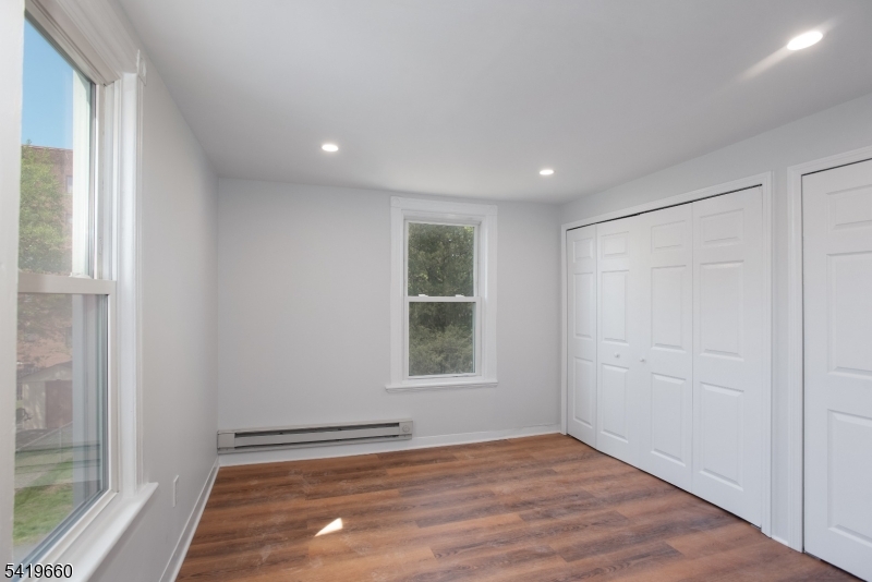 108 Thomas St