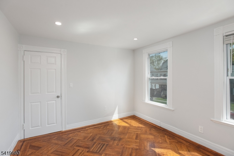 108 Thomas St