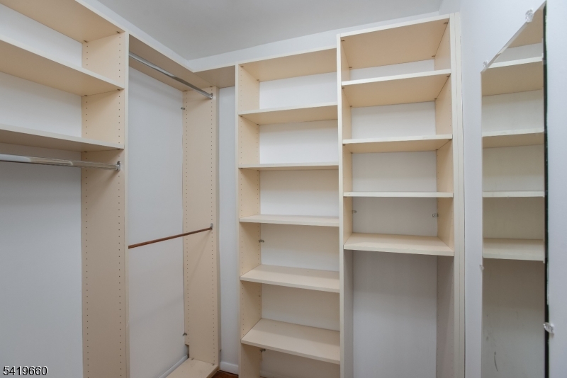 108 Thomas St