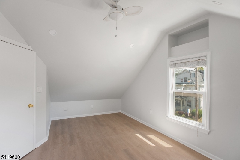 108 Thomas St