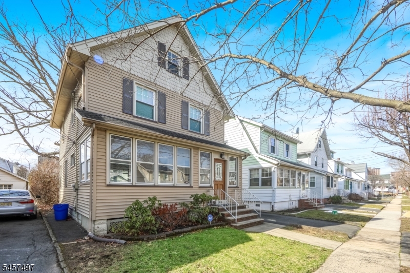 466 Beardsley Ave