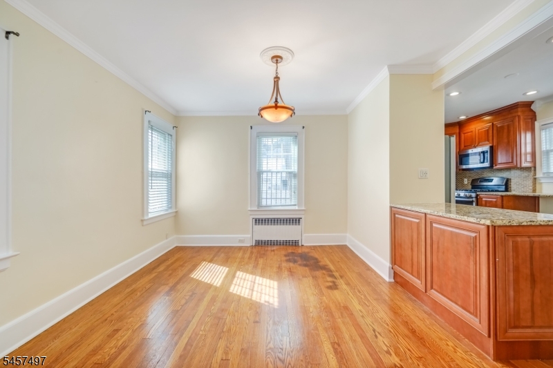 466 Beardsley Ave