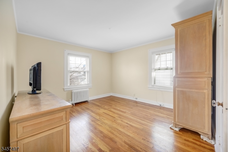 466 Beardsley Ave