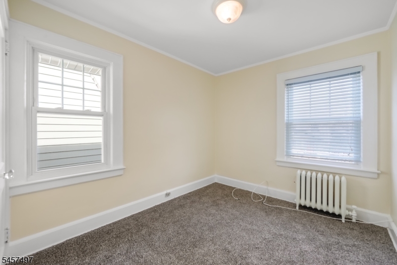 466 Beardsley Ave