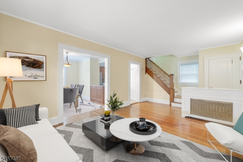 466 Beardsley Ave