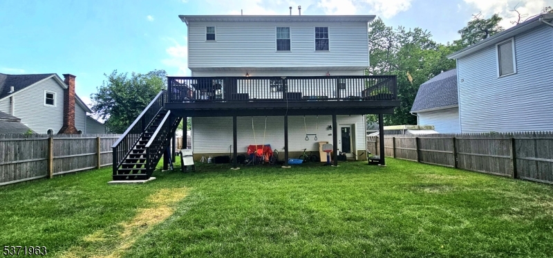 217 Seeley Ave