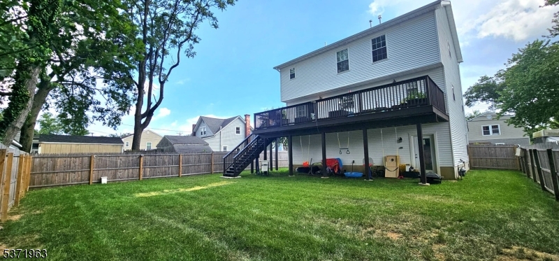 217 Seeley Ave