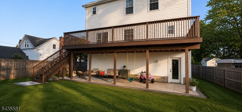 217 Seeley Ave