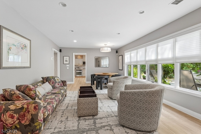 1 Edgar Road
