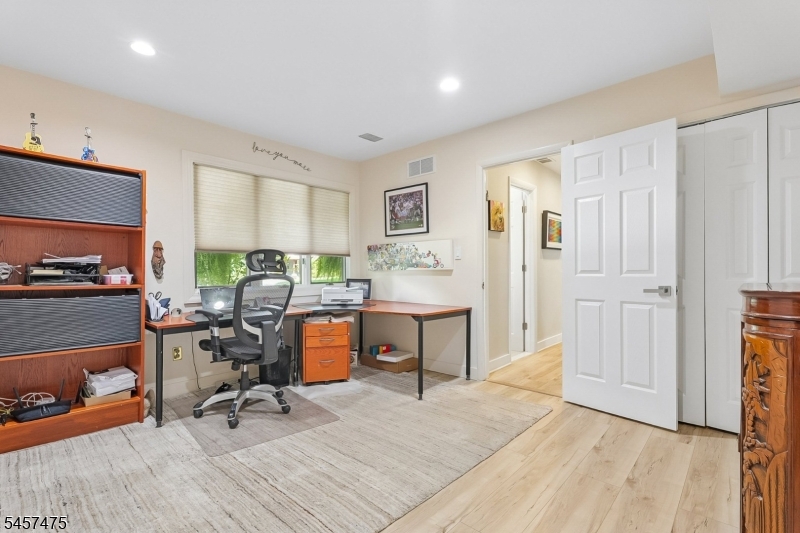 1 Edgar Road