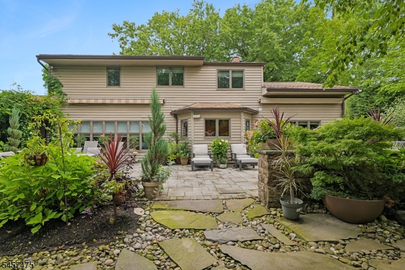 1 Edgar Road