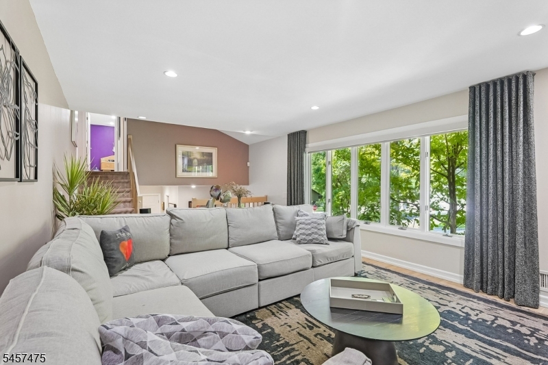 1 Edgar Road