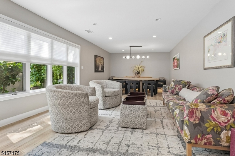 1 Edgar Road