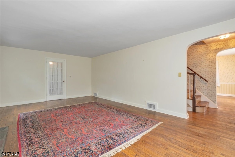 121 Passaic Ave