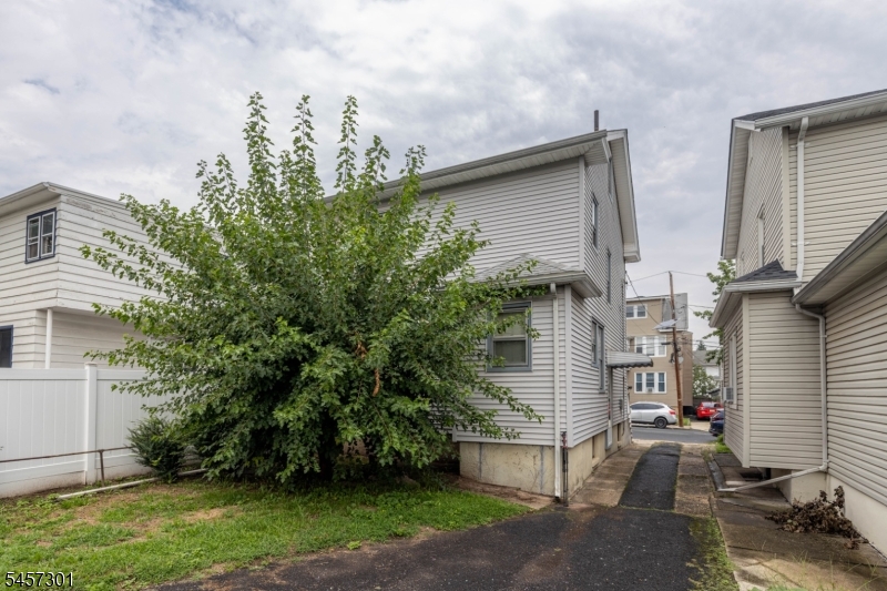 13 Liberty St