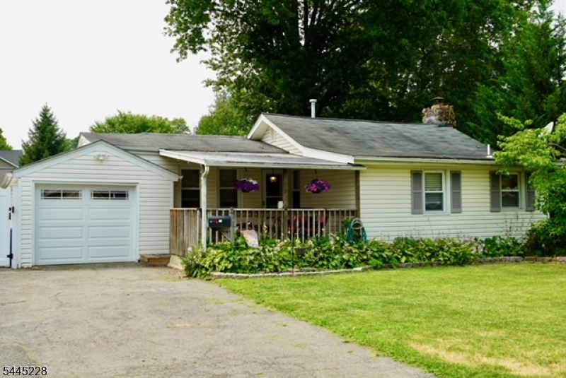 19 Seminole Ave