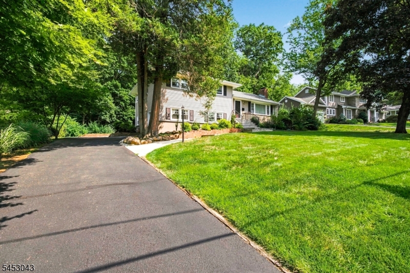 23 Evergreen Dr